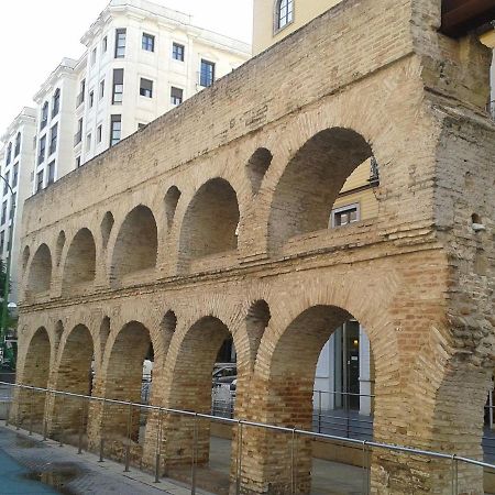 Apartamento Acogedor, Excelente Ubicacion, 10 Min Centro Daire Sevilla Dış mekan fotoğraf