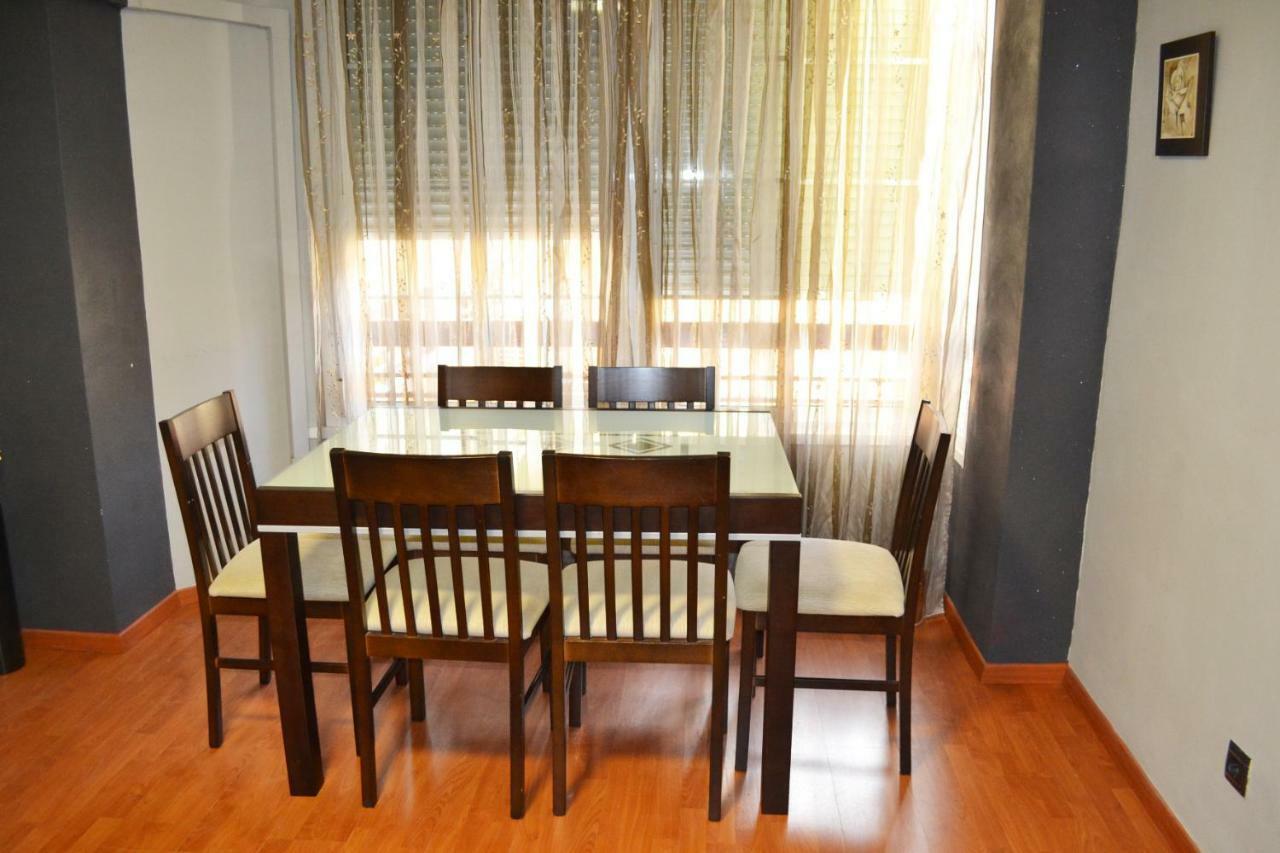 Apartamento Acogedor, Excelente Ubicacion, 10 Min Centro Daire Sevilla Dış mekan fotoğraf