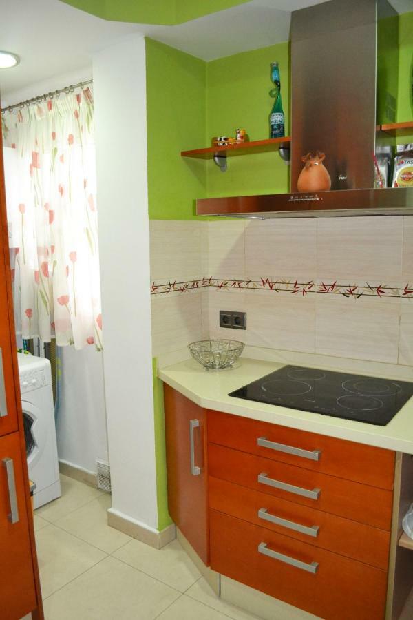 Apartamento Acogedor, Excelente Ubicacion, 10 Min Centro Daire Sevilla Dış mekan fotoğraf