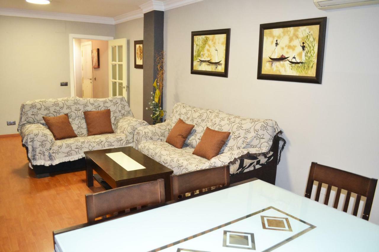 Apartamento Acogedor, Excelente Ubicacion, 10 Min Centro Daire Sevilla Dış mekan fotoğraf
